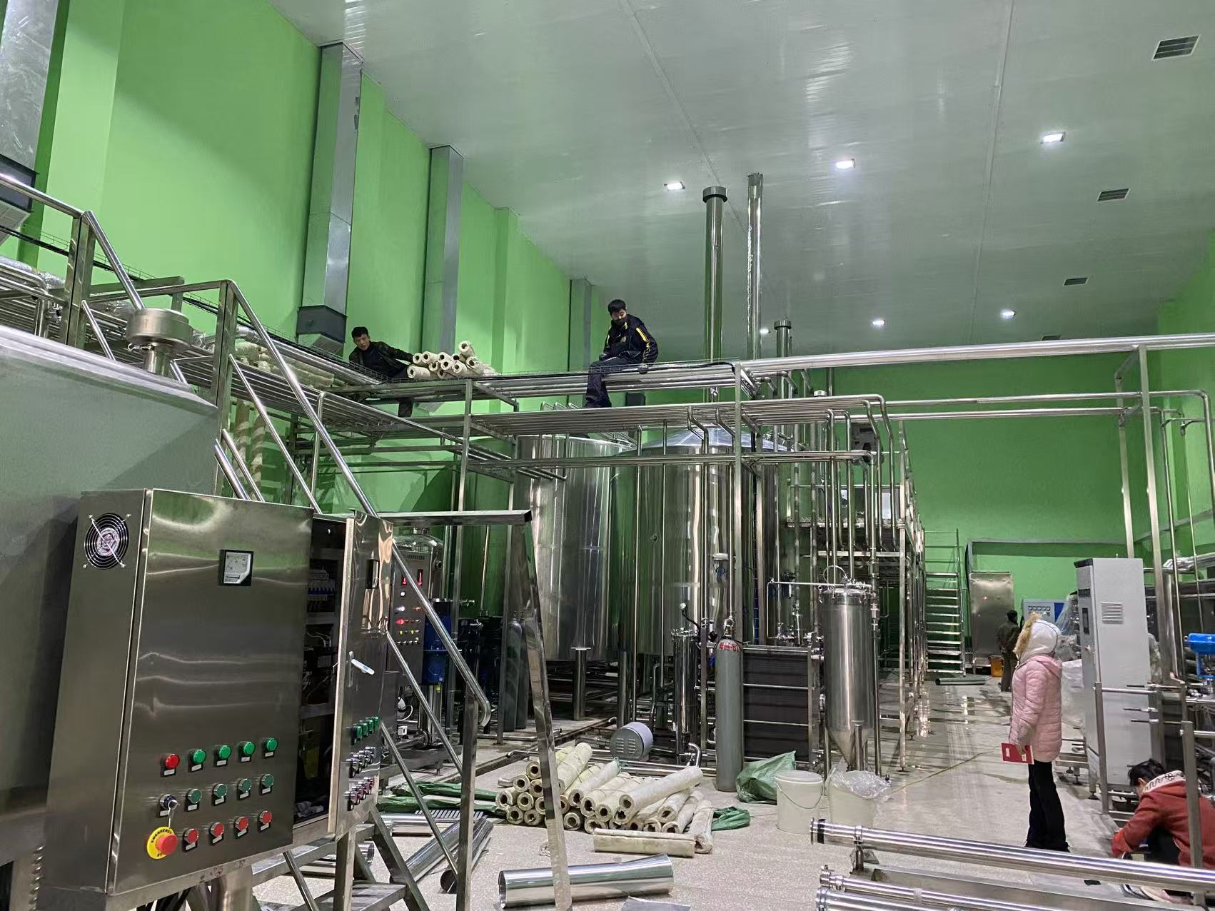 崇阳精酿啤酒设备厂—精酿啤酒设备制造：传承工艺与创新科技的交融